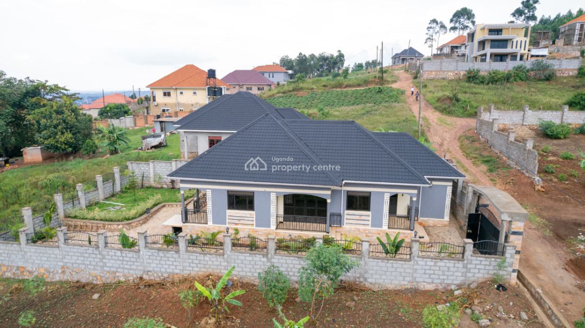 4 Bedroom House in Namugongo Msindye, Namugongo Msindye Hill, Wakiso, Central Region, Terraced Bungalow for Sale