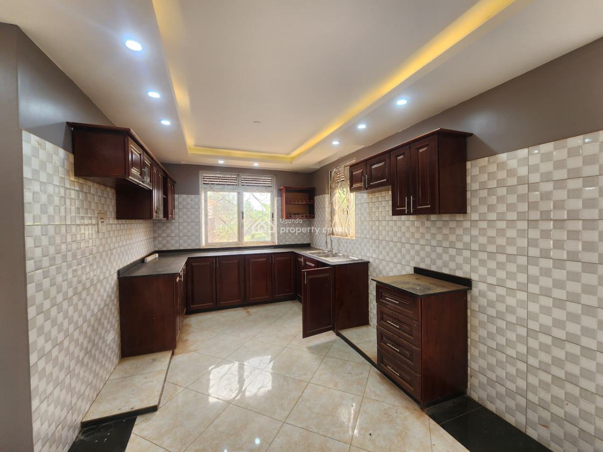 5 Bedroom Apartment, Kira,bulindo, Kira Town, Wakiso, Central Region, Apartment for Sale