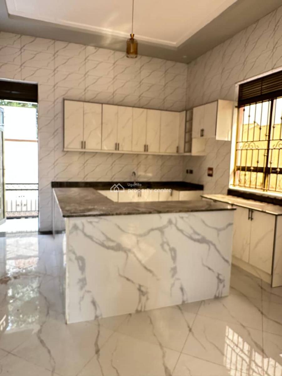 Beautiful 4 Bedroom House in Bwebajja Entebbe Road, Bwebajja, Arkright Estate,  Entebbe Road, Wakiso, Central Region, Terraced Bungalow for Sale