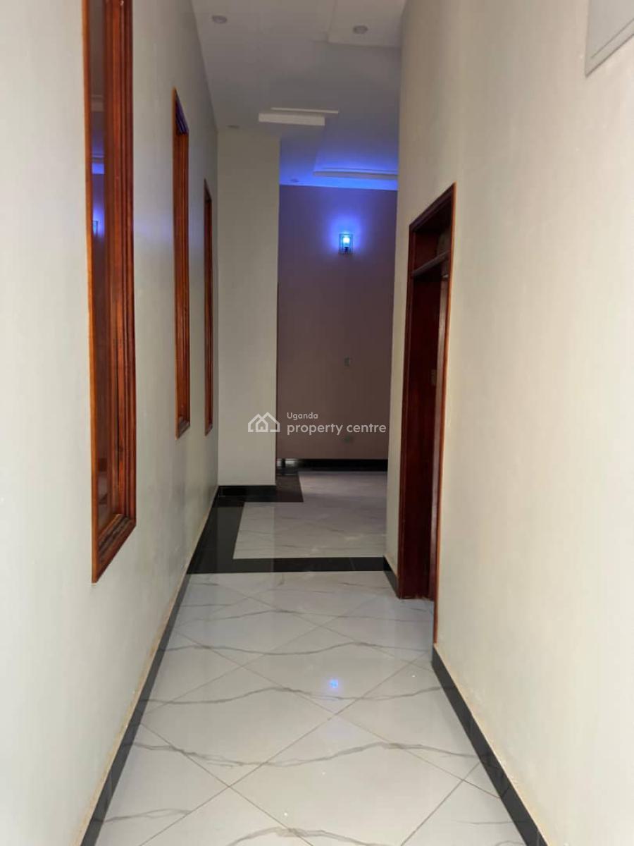 Beautiful 4 Bedroom House in Bwebajja Entebbe Road, Bwebajja, Arkright Estate,  Entebbe Road, Wakiso, Central Region, Terraced Bungalow for Sale
