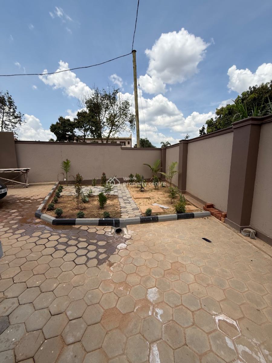 Luxury 4 Bedroom House ( Mailo Land) Kito/kira, Mamerito Rd, Kira Town, Wakiso, Central Region, Detached Bungalow for Sale