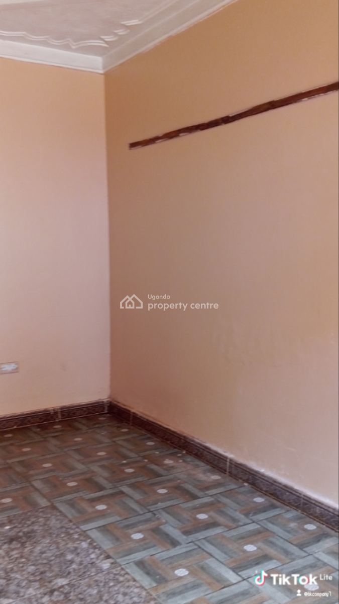 2 Bedroom House with 2 Bathrooms in Good Neighborhood, Salama Road, Makindye, Kampala, Central Region, House for Rent