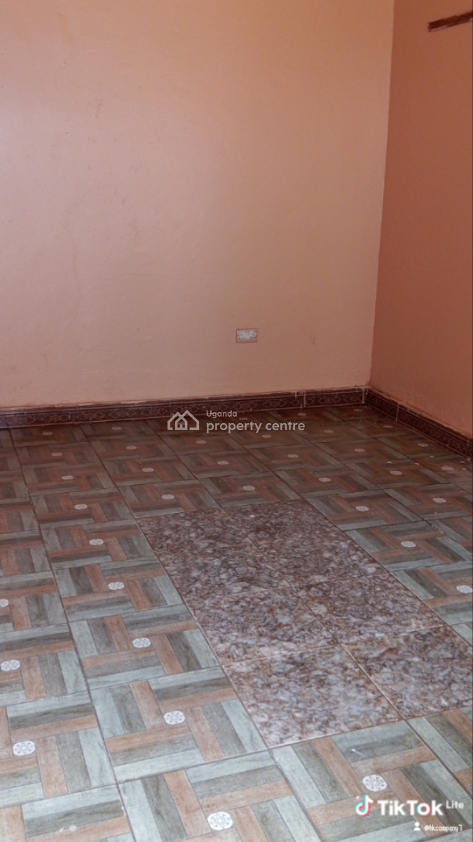 2 Bedroom House with 2 Bathrooms in Good Neighborhood, Salama Road, Makindye, Kampala, Central Region, House for Rent