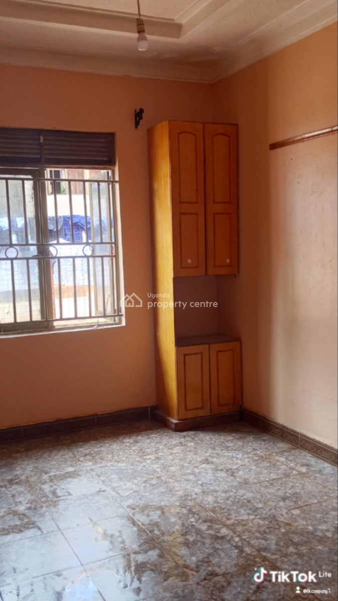 2 Bedroom House with 2 Bathrooms in Good Neighborhood, Salama Road, Makindye, Kampala, Central Region, House for Rent