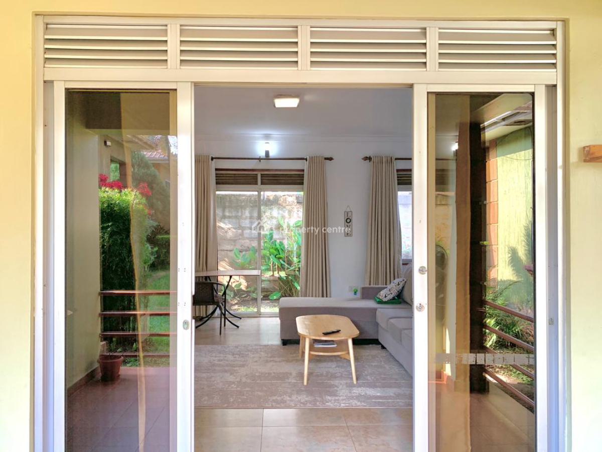 Fully Furnished 3 Bedroom House with Garden, Ali Ismail Rd, Kisaasi, Kampala, Central Region, Semi-detached Duplex for Rent