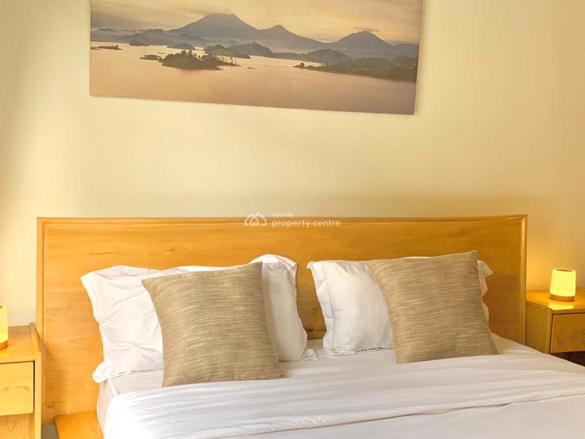 Fully Furnished 3 Bedroom House with Garden, Ali Ismail Rd, Kisaasi, Kampala, Central Region, Semi-detached Duplex for Rent