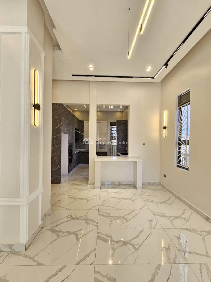 Stunning 4 Bedroom House in Bwebajja Off Entebbe Road, Bwebajja, Wakiso, Central Region, Terraced Bungalow for Sale