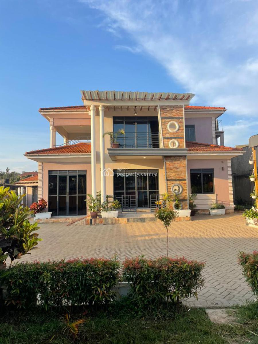 Beautiful 4 Bedroom House in Kisaasi Kulambiro, Kisaasi - Kulambiro Road, Kampala, Central Region, Terraced Duplex for Sale