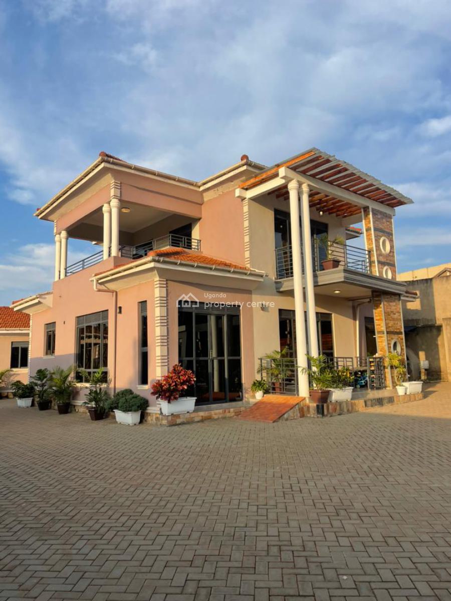 Beautiful 4 Bedroom House in Kisaasi Kulambiro, Kisaasi - Kulambiro Road, Kampala, Central Region, Terraced Duplex for Sale