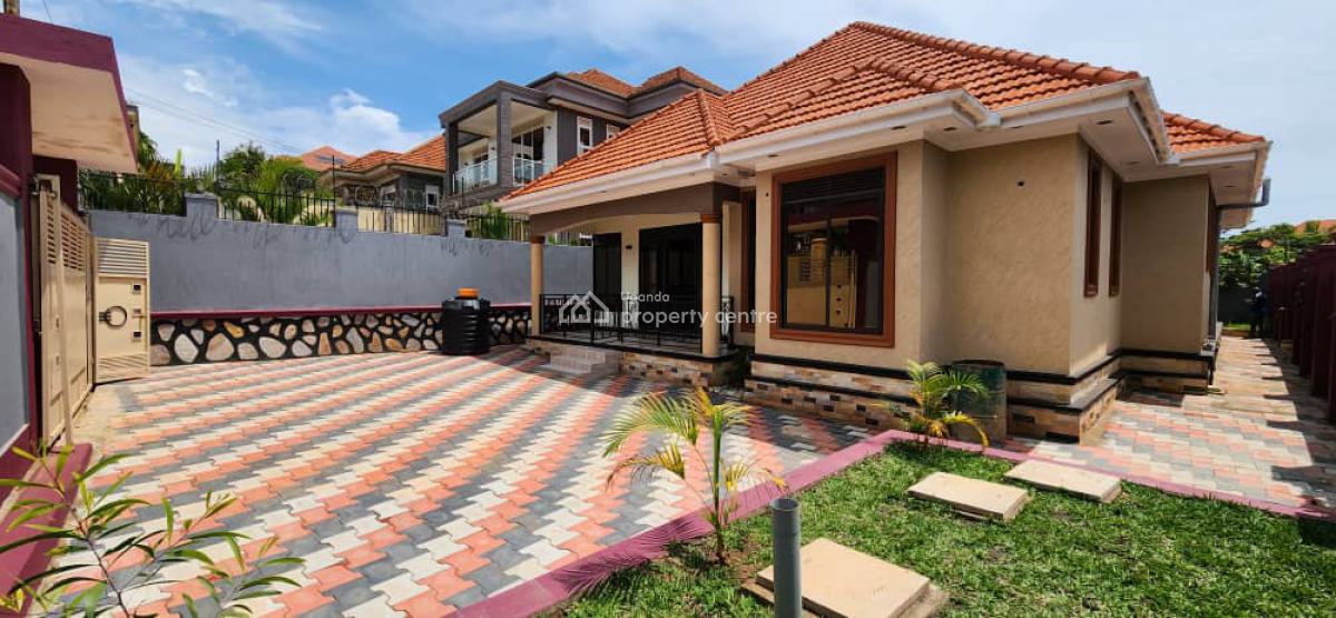 3 Bedroom House Kitende 550m Entebbe Road, Kitende, Entebbe Municipality, Wakiso, Central Region, House for Sale