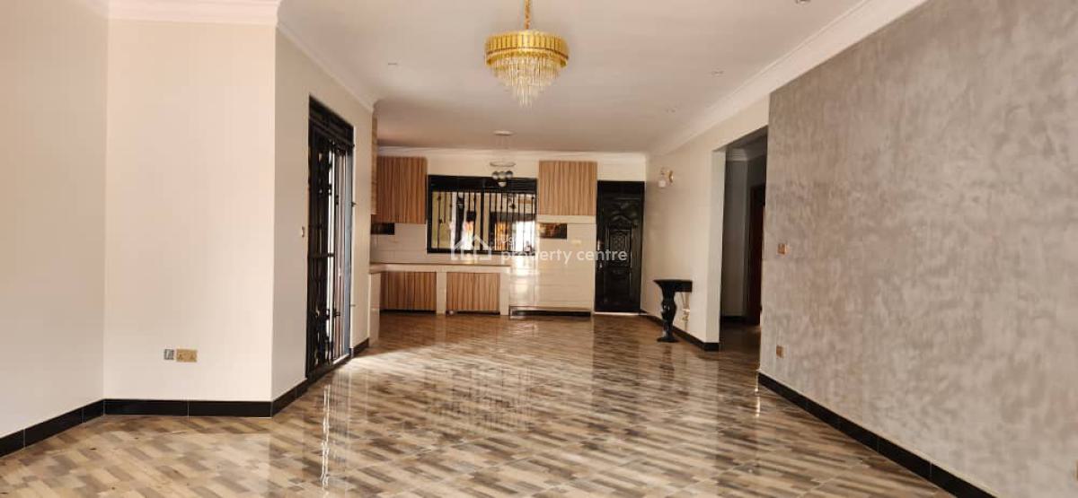 3 Bedroom House Kitende 550m Entebbe Road, Kitende, Entebbe Municipality, Wakiso, Central Region, House for Sale