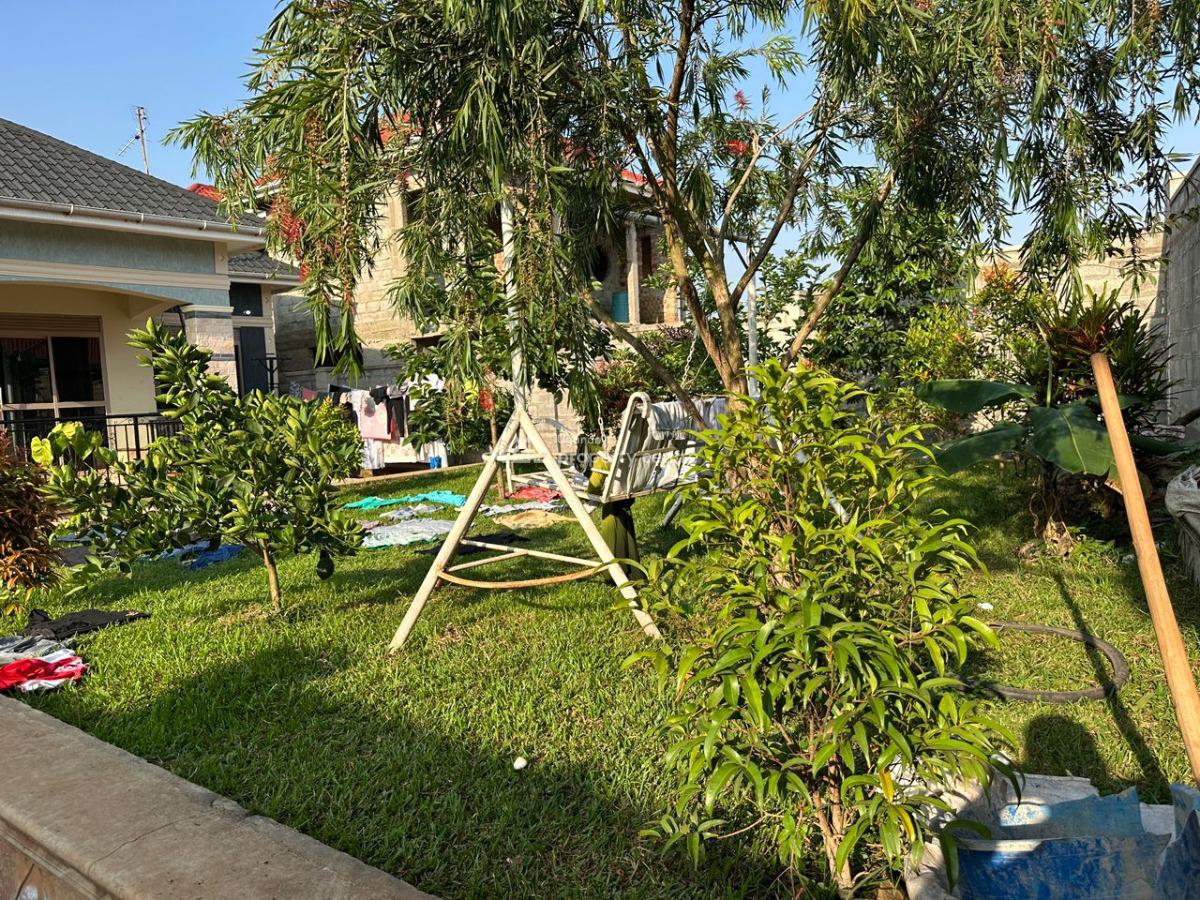 3 Bedroom House Bwebajja at 400m Entebbe Road, Bwebajja, Entebbe Municipality, Wakiso, Central Region, House for Sale