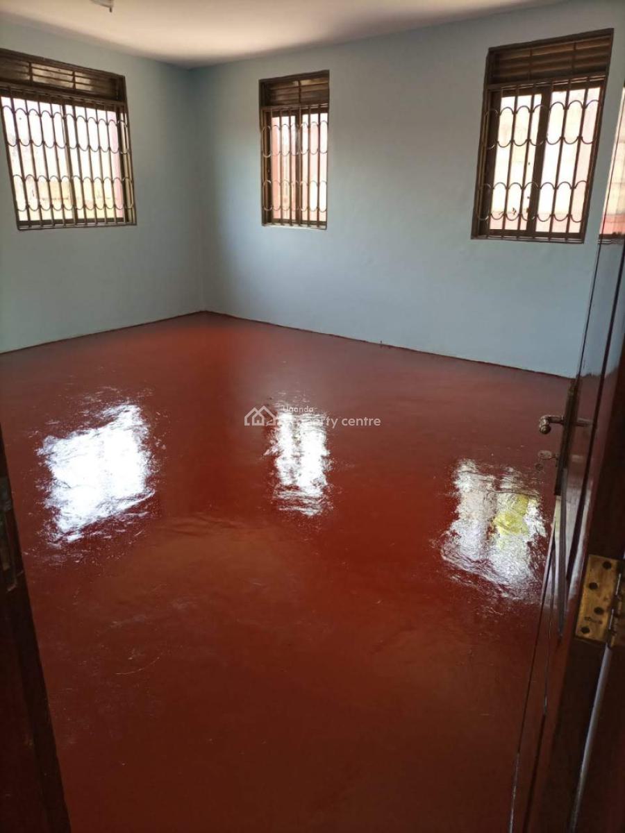 Commercial Gated Building with Own Compound Previously a School, Mutungo, Kampala, Central Region, Office Space for Rent