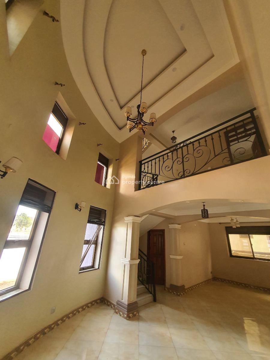4bedroom Duplex Villa, Muyenga, Kampala, Central Region, Detached Duplex for Rent