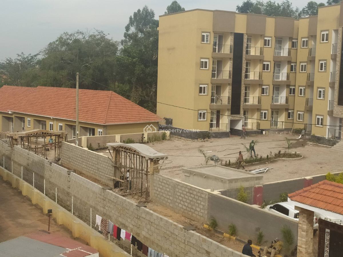 Townhouse in a Gated Community, Najera 1 Opp Shell Petrol Station, Nakawa, Kampala, Central Region, Townhouse for Sale