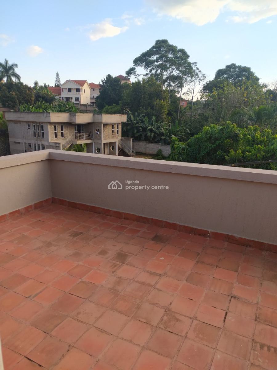 Townhouse in a Gated Community, Najera 1 Opp Shell Petrol Station, Nakawa, Kampala, Central Region, Townhouse for Sale