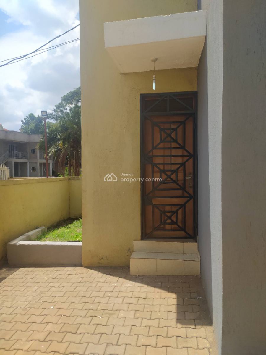 Townhouse in a Gated Community, Najera 1 Opp Shell Petrol Station, Nakawa, Kampala, Central Region, Townhouse for Sale