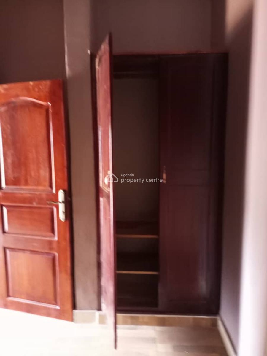 Spacious Estate, Malindi Near St. Eliza Nursing School, Buikwe, Central Region, Detached Duplex for Sale