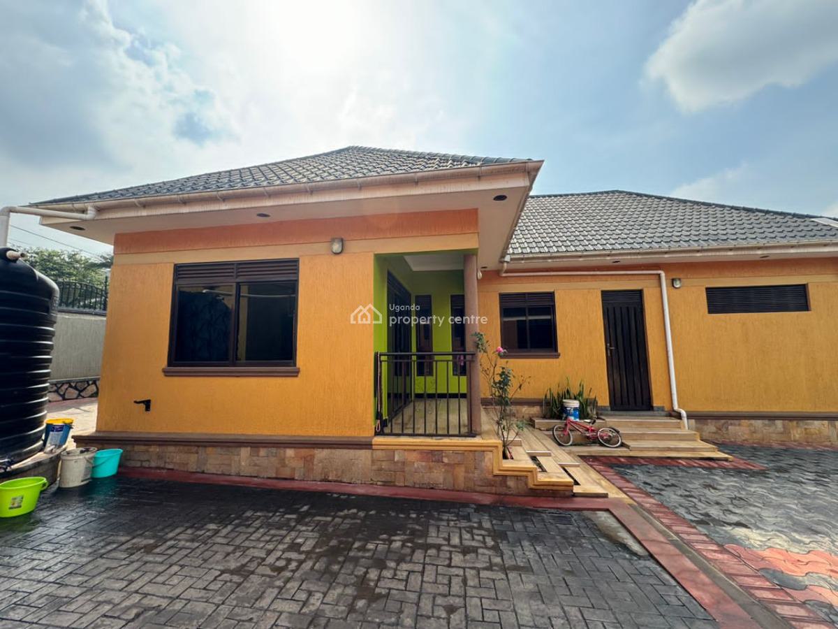 5 Bedroom House in Kira Nsasa, Kira Nsasa, Kira Town, Wakiso, Central Region, Terraced Bungalow for Sale
