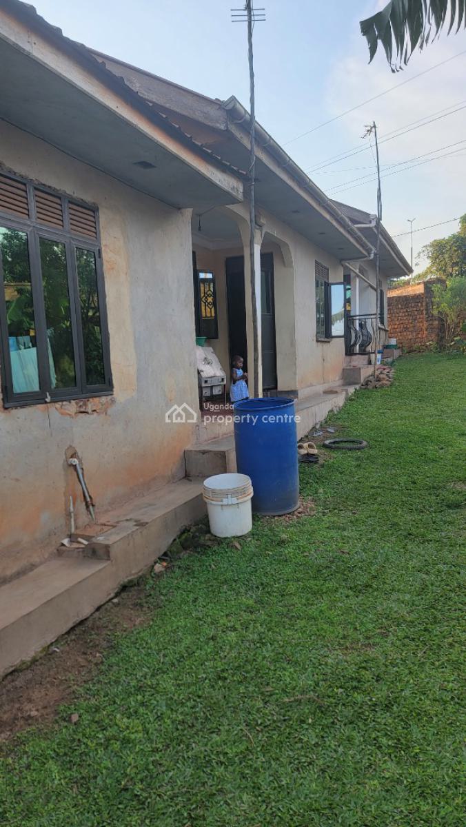 2 Bedroom Houses(3), Kigunga Jinja Road, Mukono, Central Region, Townhouse for Sale