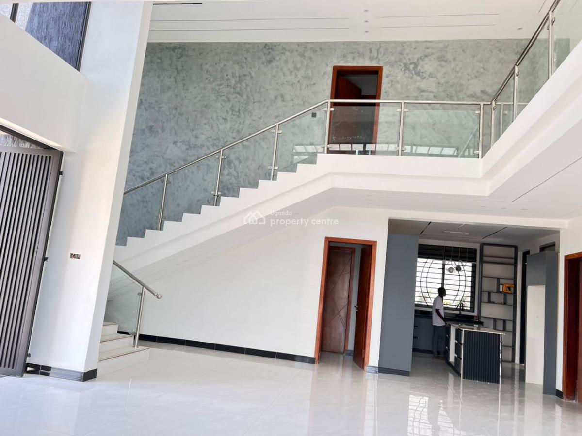 Luxury New 5 Bedroom House in Kira Town, Kira Town, Mamerito Road, Kira Town, Wakiso, Central Region, Terraced Duplex for Sale
