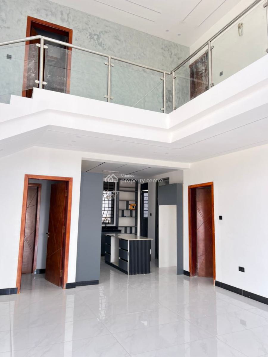 Luxury New 5 Bedroom House in Kira Town, Kira Town, Mamerito Road, Kira Town, Wakiso, Central Region, Terraced Duplex for Sale