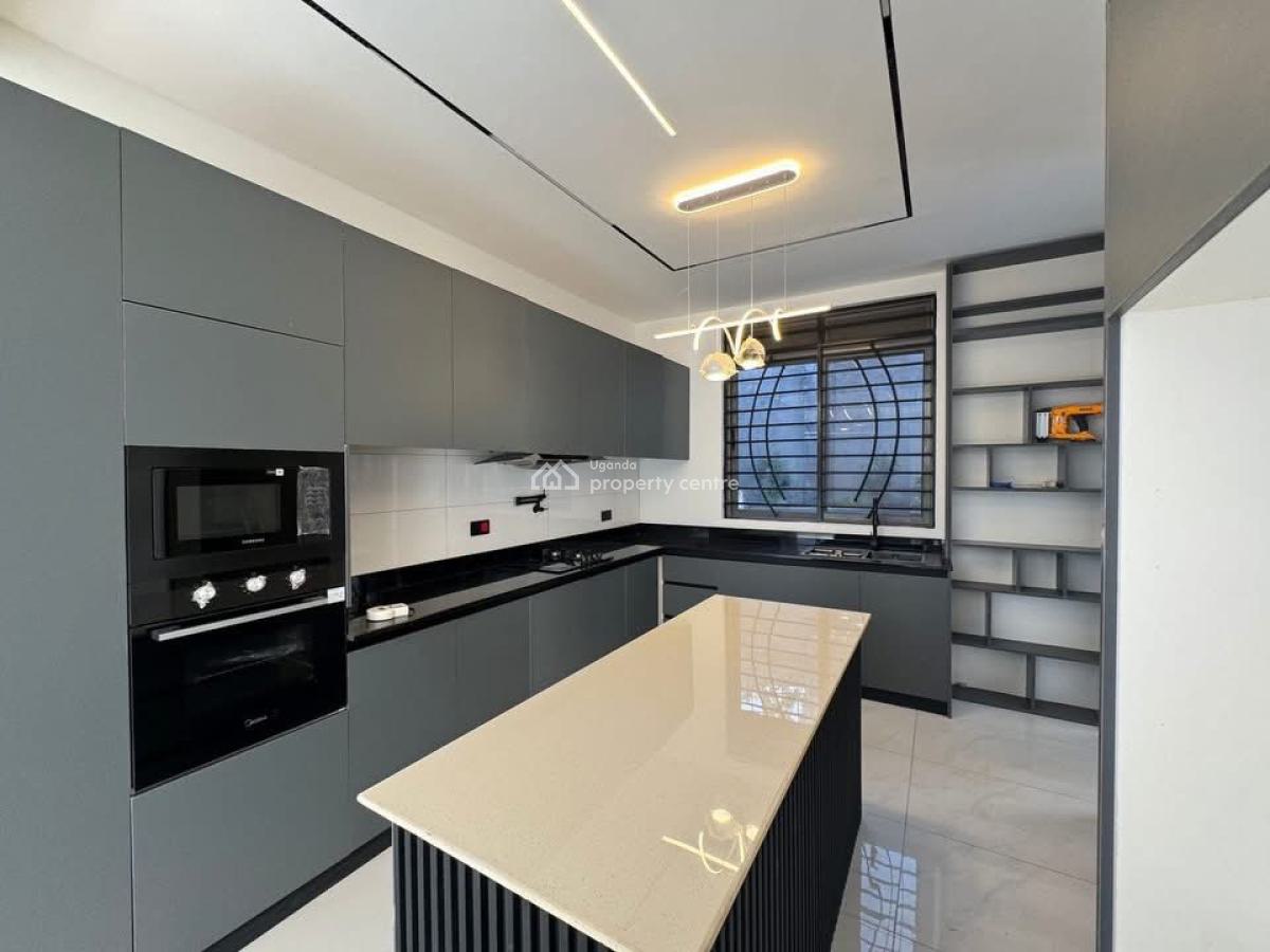 Luxury New 5 Bedroom House in Kira Town, Kira Town, Mamerito Road, Kira Town, Wakiso, Central Region, Terraced Duplex for Sale