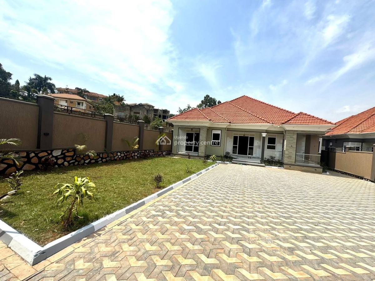 Luxury New 4 Bedroom House in Kira Town, Kira Town, Kira Town, Wakiso, Central Region, Terraced Bungalow for Sale