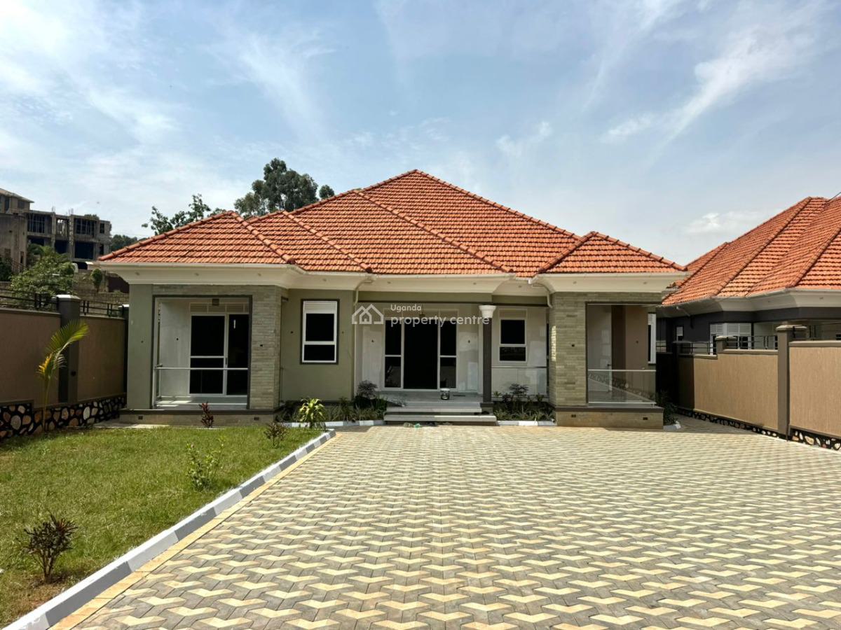 Luxury New 4 Bedroom House in Kira Town, Kira Town, Kira Town, Wakiso, Central Region, Terraced Bungalow for Sale