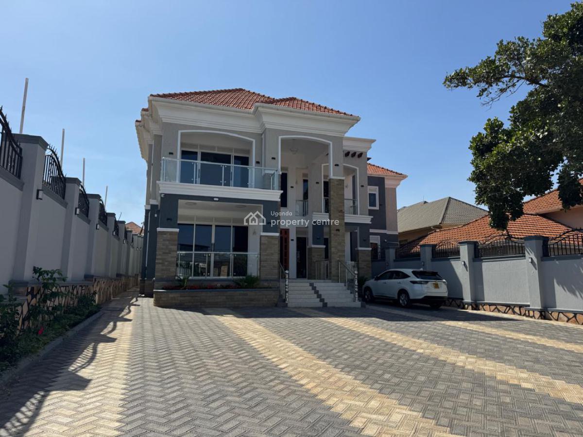 New Luxury 7 Bedroom House in Munyonyo, Munyonyo, Wakiso, Central Region, Terraced Duplex for Sale