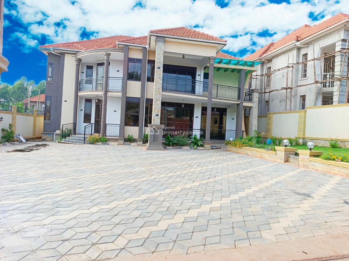 Luxury 6 Bedroom House in Kira Town, Kira Town, Kira Town, Wakiso, Central Region, Terraced Duplex for Sale