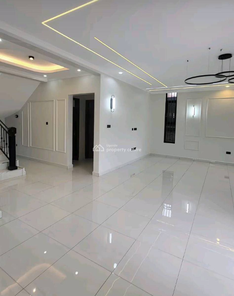Luxury New 5 Bedroom House in Kyanja Komamboga, Kyanja, Komamboga Road, Kampala, Central Region, Terraced Duplex for Sale