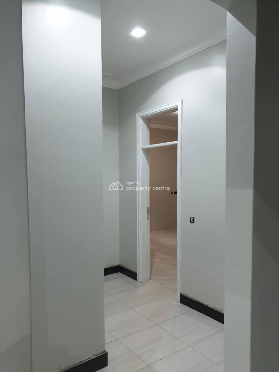 4 Bedroom House in Namugongo, Namugongo Nabusugwe, Wakiso, Central Region, Terraced Bungalow for Sale