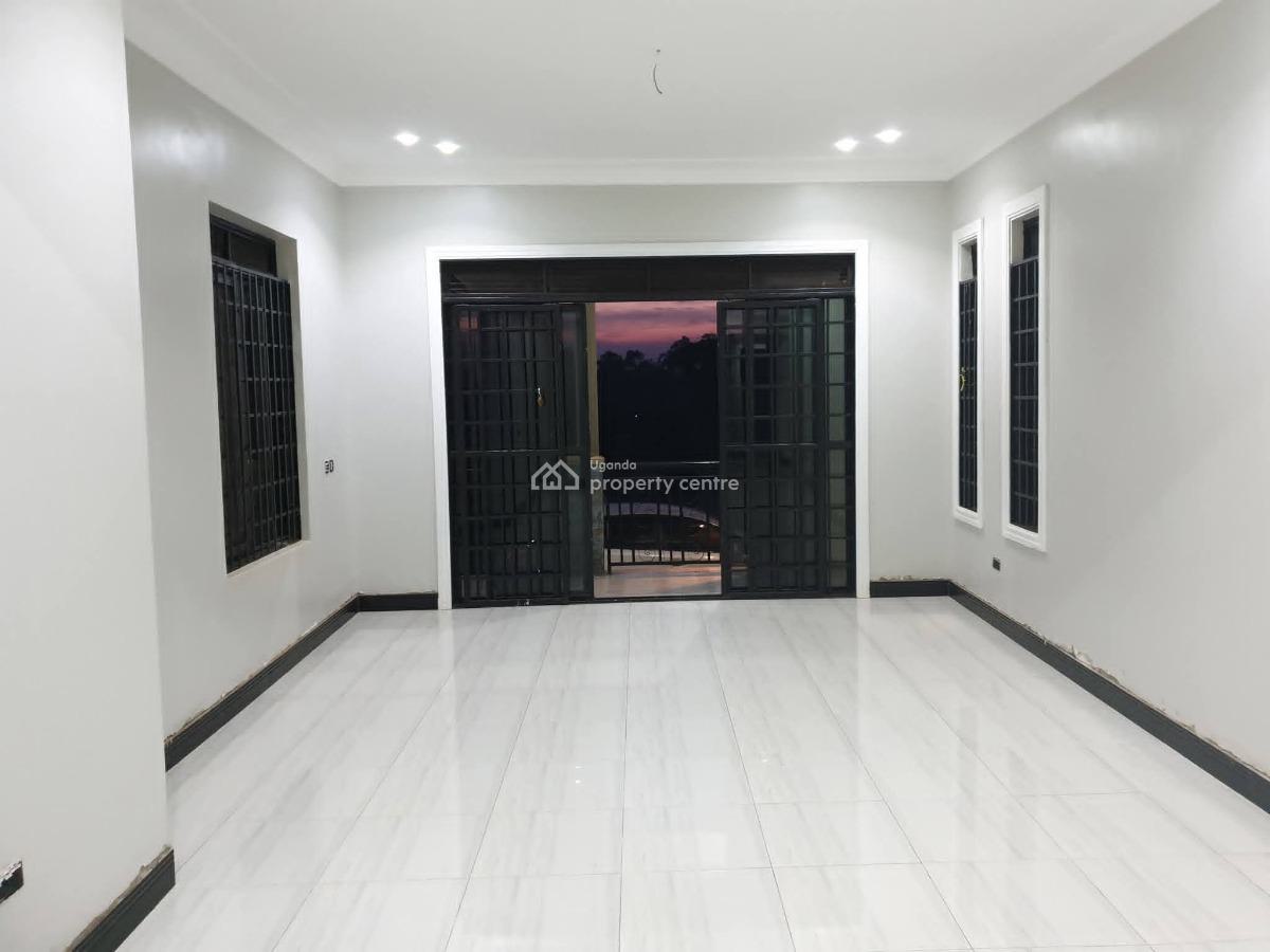 4 Bedroom House in Namugongo, Namugongo Nabusugwe, Wakiso, Central Region, Terraced Bungalow for Sale