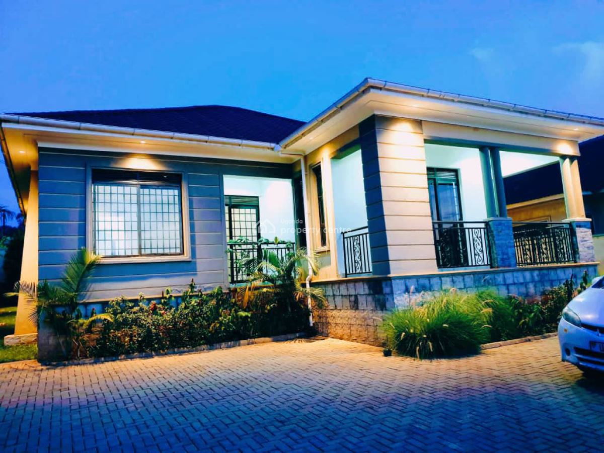 4 Bedroom House in Namugongo, Namugongo Nabusugwe, Wakiso, Central Region, Terraced Bungalow for Sale