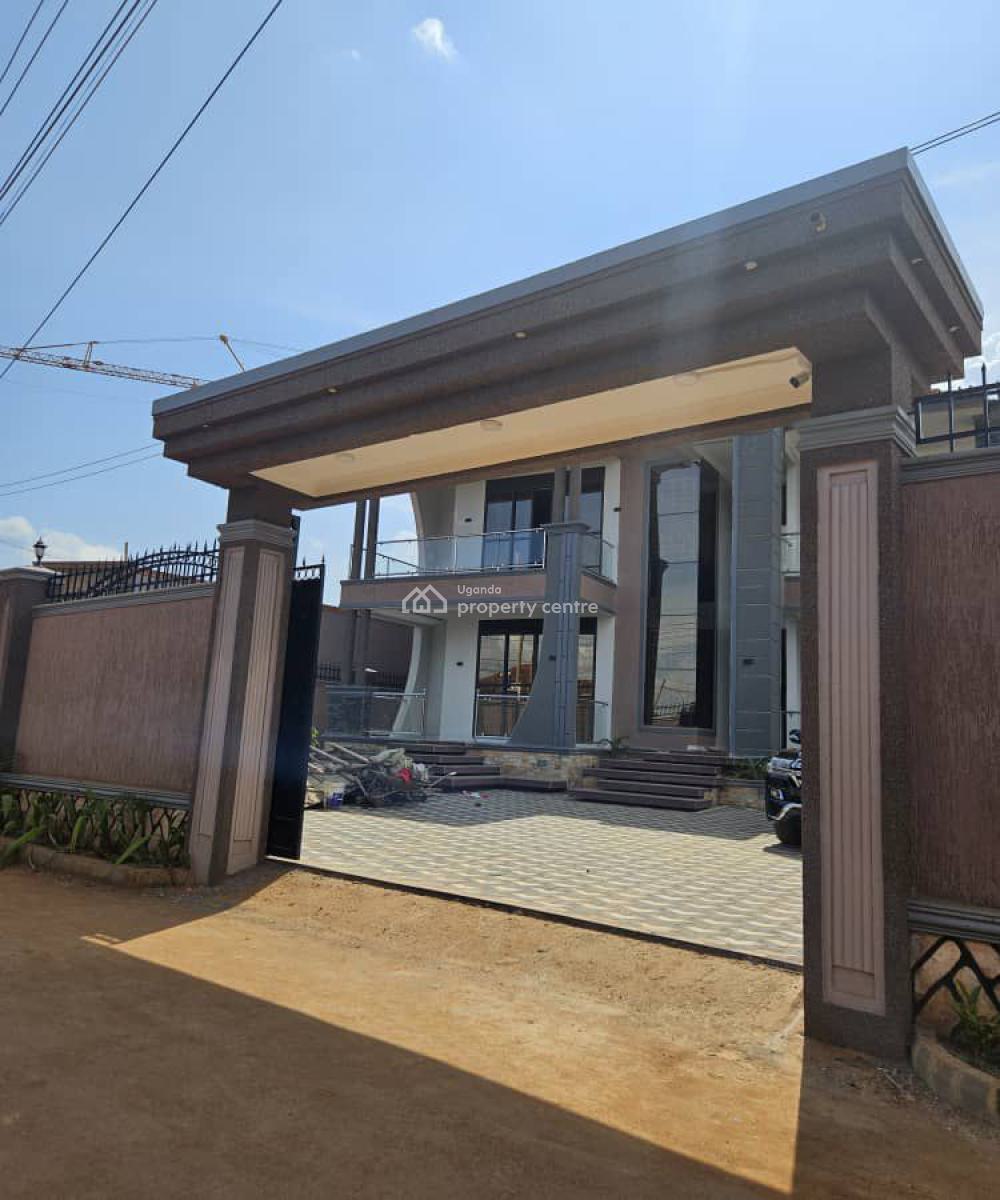 Luxury 5 Bedroom House in Kyanja, Kyanja, Kungu, Kampala, Central Region, Terraced Duplex for Sale