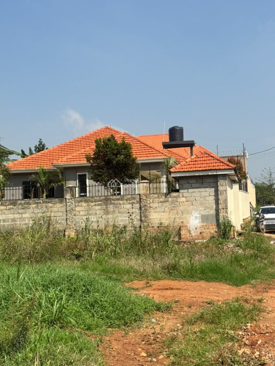 3 Bedroom House in Kira Town, Kira Kito, Mamerito Road, Kira Town, Wakiso, Central Region, Terraced Bungalow for Sale