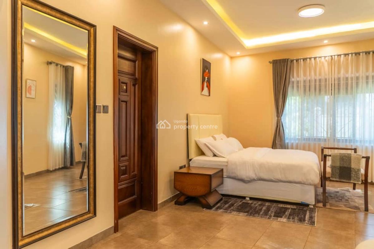 Luxurious 4bedroom  Standalone Fully Furnished, Kigo, Kampala, Central Region, Terraced Bungalow for Rent