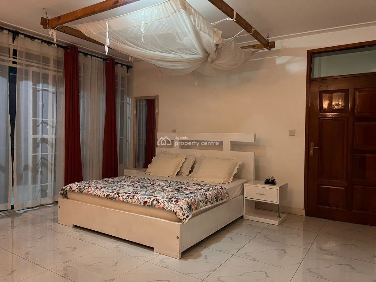 Luxury 5bedroom Standalone with Execellent Facilities, Kigo, Kampala, Central Region, House for Rent