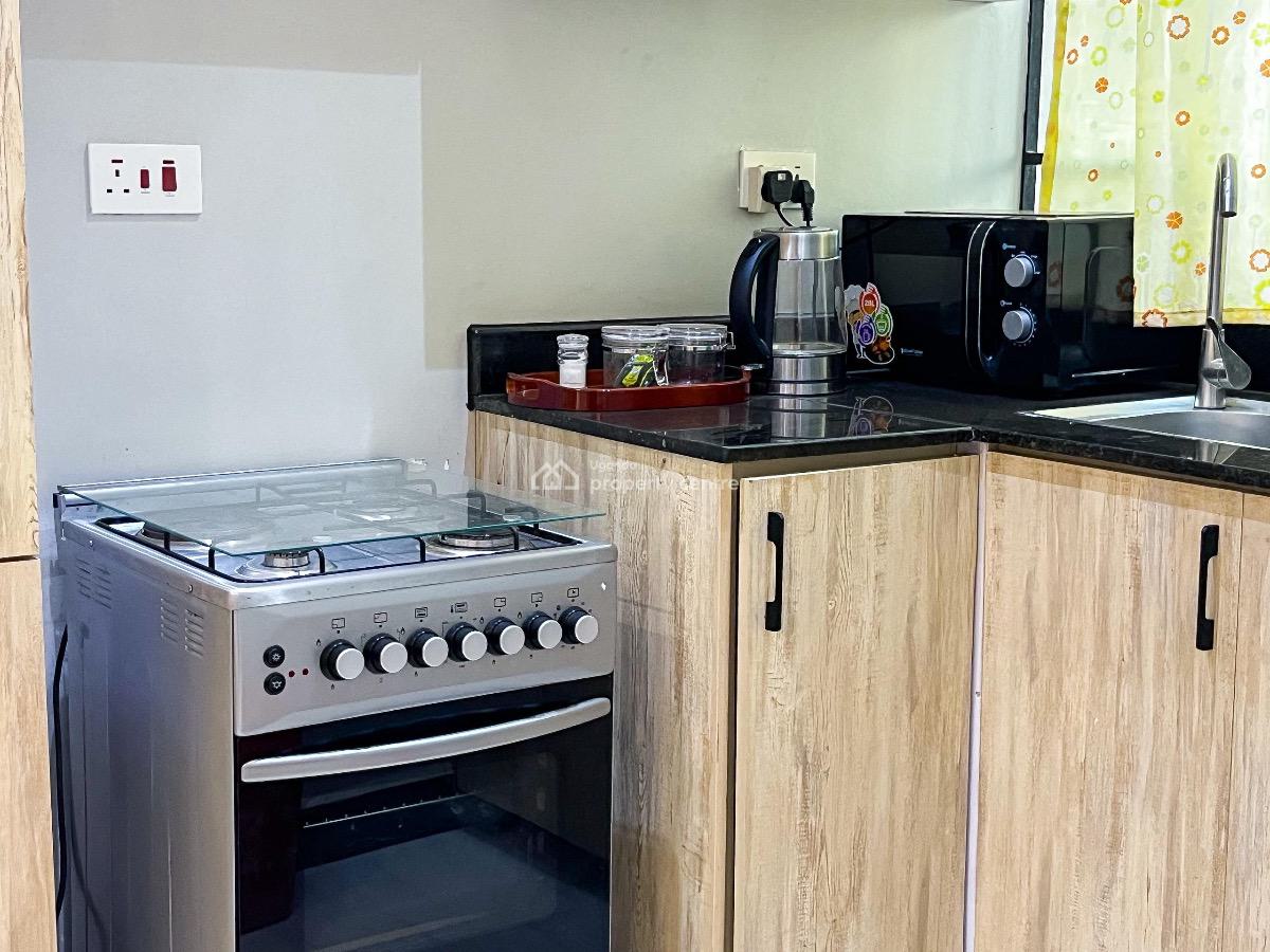 Luxury 3bedrooms Apartment, Kisaasi, Wakiso, Central Region, Self Contained (single Rooms) for Rent