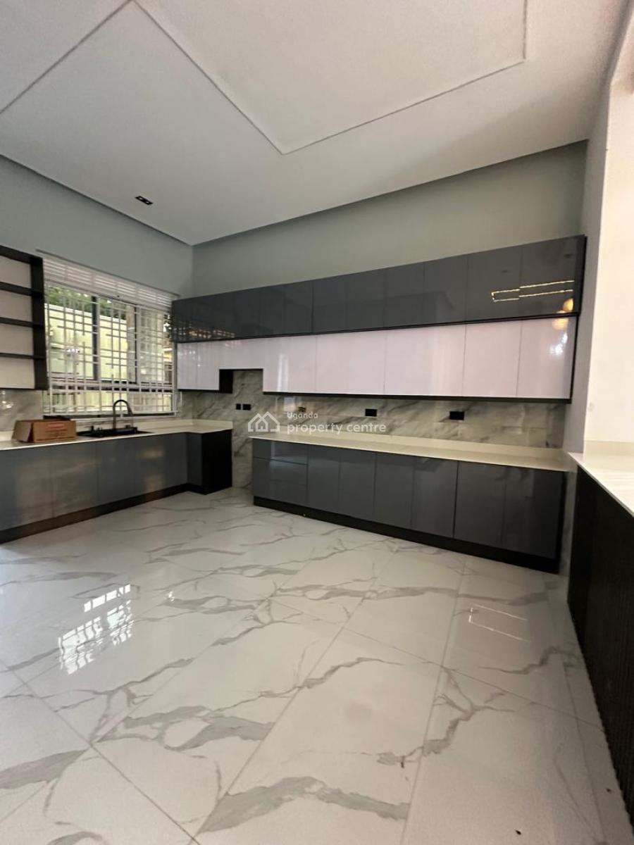 4 Bedroom House in Arkright Estate, Arkright Estate, Bwebajja, Entebbe Road, Wakiso, Central Region, Terraced Bungalow for Sale