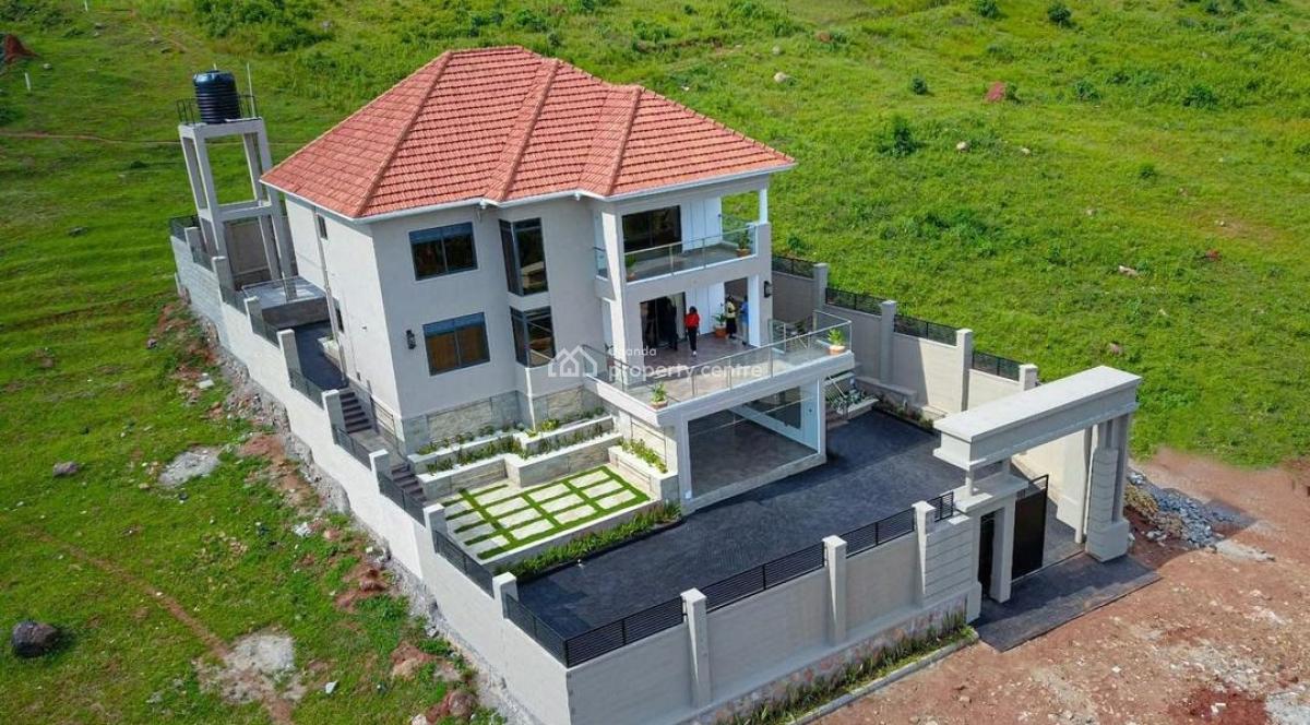 Luxury Lakeview 5 Bedroom House in Namulanda Off Entebbe Road, Namulanda, Buzzi, Entebbe Road, Wakiso, Central Region, Terraced Duplex for Sale