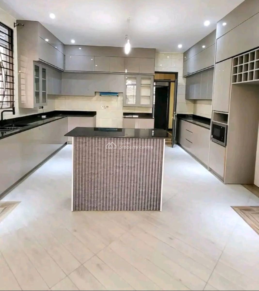 Luxury 5 Bedroom House in Muyenga, Muyenga Bukasa, Kampala, Central Region, Terraced Duplex for Sale