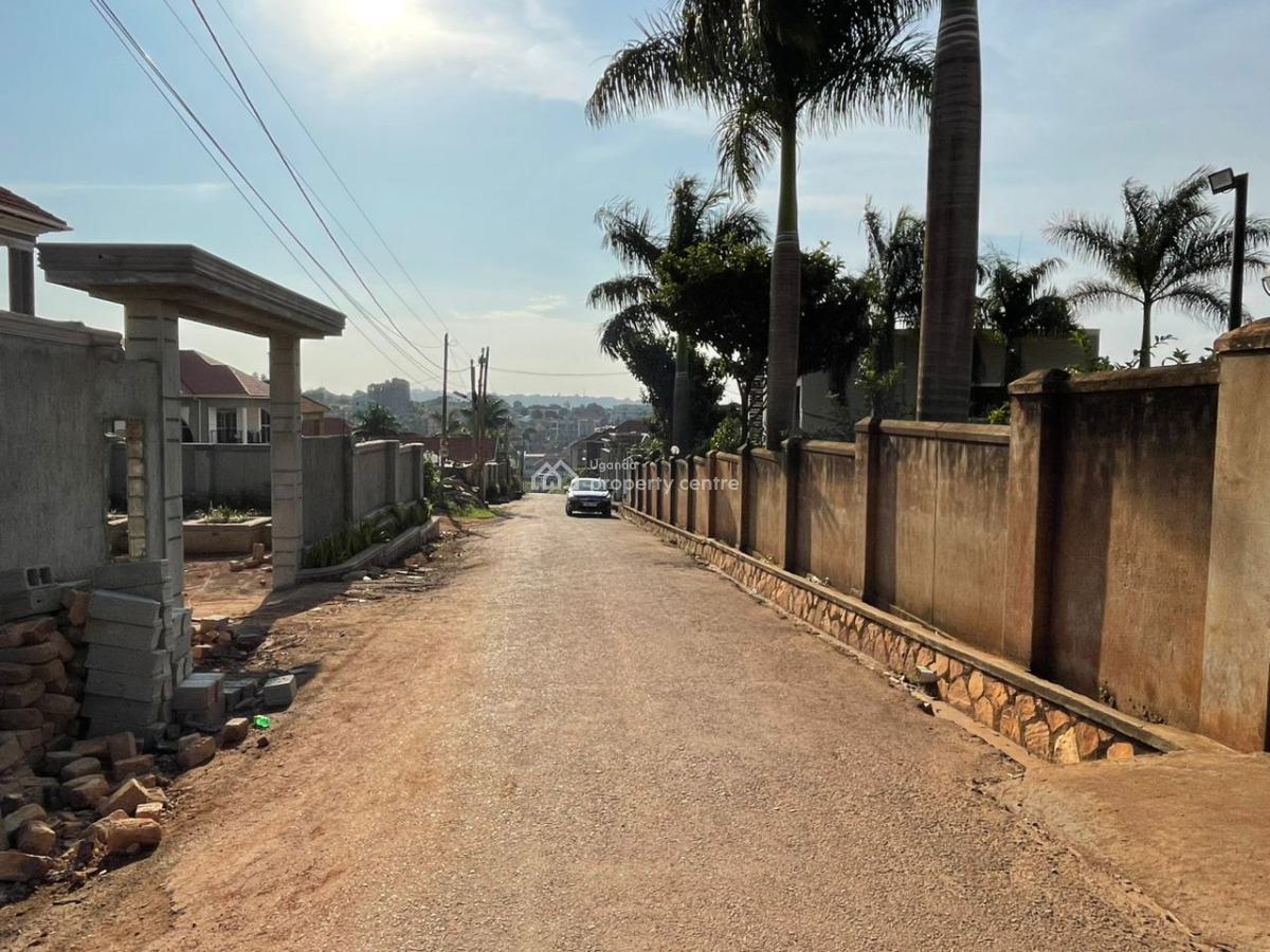 Luxury 6 Bedroom House in Najjera Town, Najjera Town, Wakiso, Central Region, Terraced Duplex for Sale