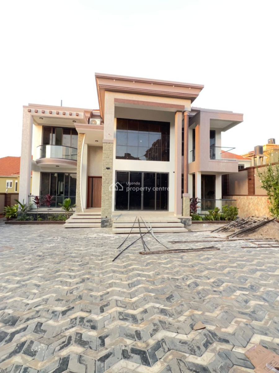 Luxury 7 Bedroom House in Kyanja, Kyanja, Kampala, Central Region, Terraced Duplex for Sale