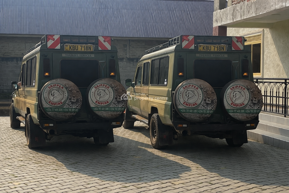 Luxury 2 Bedroom Apartment with Two Bathrooms, Kampala Road, Njara, Kabarole, Western Region, Apartment for Rent