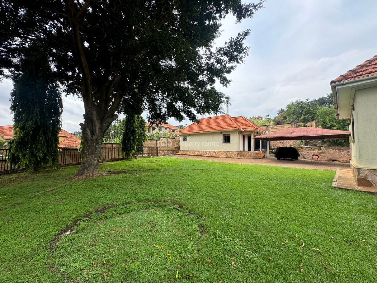 4 Bedroom House on Kulambiro Hill Top, Kulambiro, Kampala, Central Region, Terraced Bungalow for Sale