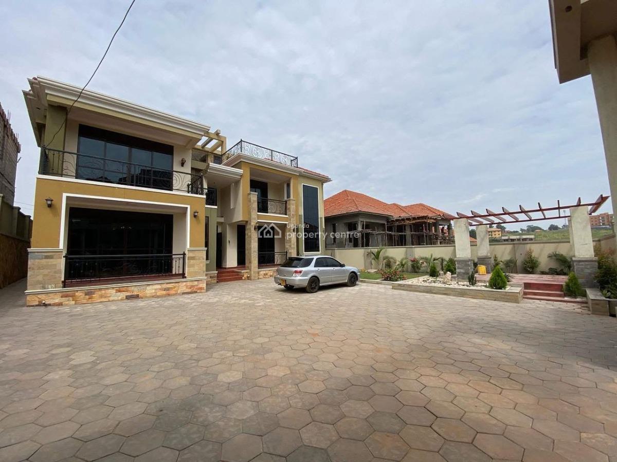 Luxurious 6 Bedroom House in Kyanja Town, Kyanja, Kampala, Central Region, Terraced Duplex for Sale