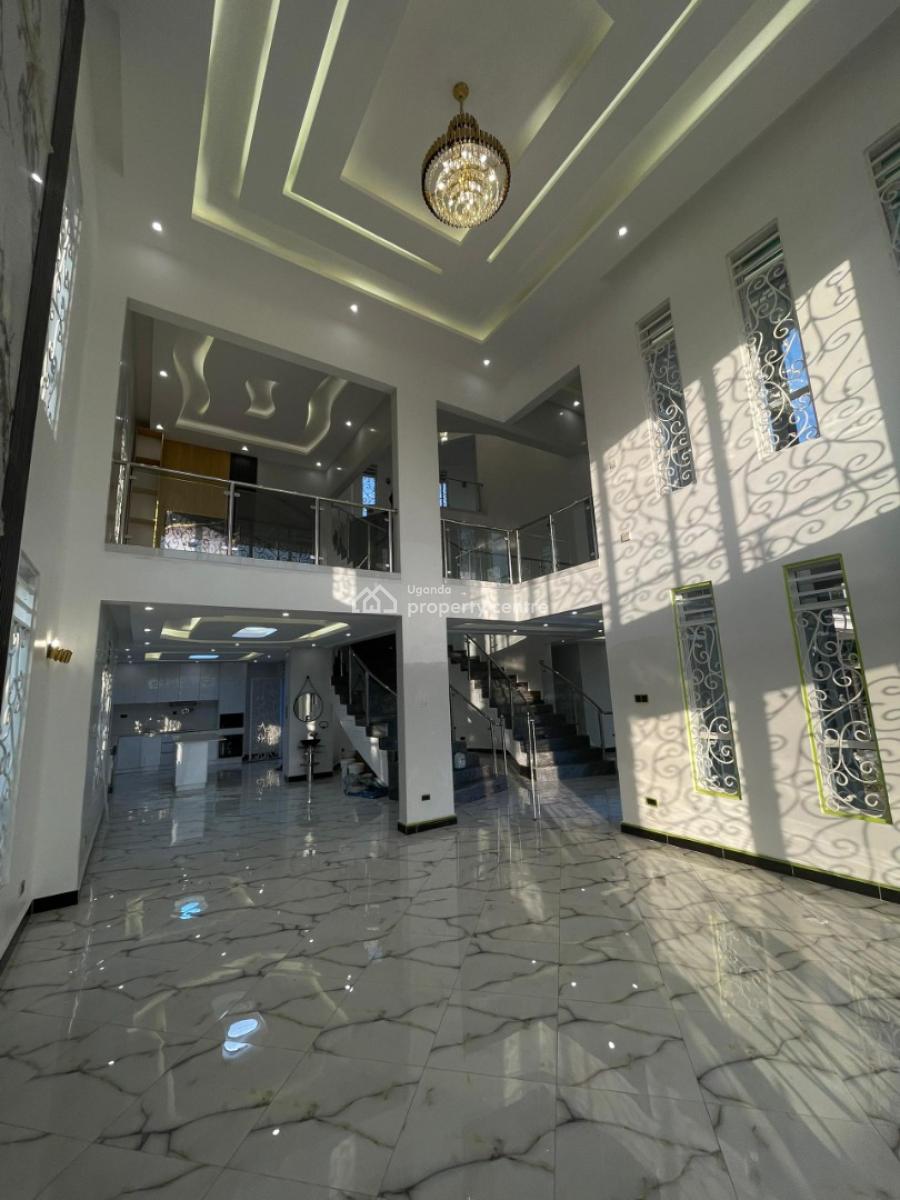 Luxury 6 Bedroom House in Arkright Bwebajja, Bwebajja, Arkright Estate, Entebbe Road, Wakiso, Central Region, Terraced Duplex for Sale