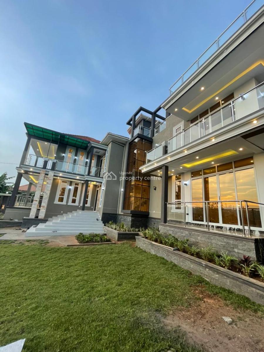 Luxury 6 Bedroom House in Arkright Bwebajja, Bwebajja, Arkright Estate, Entebbe Road, Wakiso, Central Region, Terraced Duplex for Sale